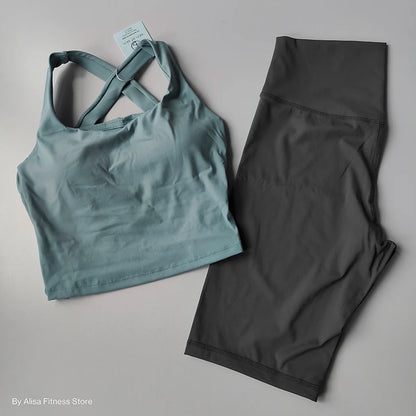 Conjunto Fitness Feminino 2 Peças – Top Cropped Manga Longa e Shorts Cintura Alta para Treino