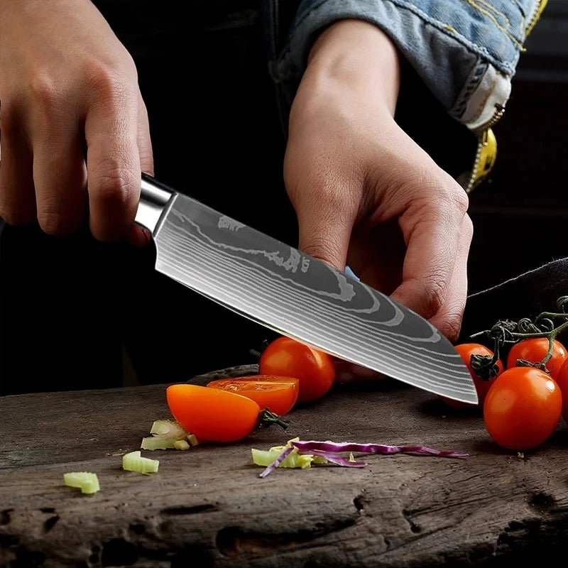 Kit 3 Facas de Cozinha Aço Inoxidável Damascus – Santoku, Chef e Utilitária