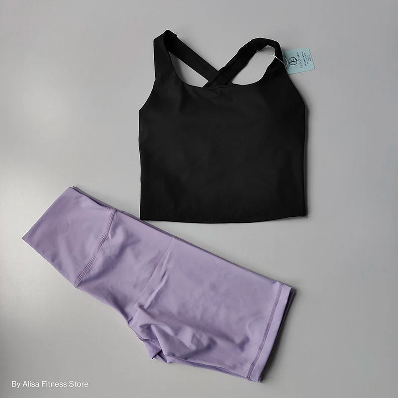 Conjunto Fitness Feminino 2 Peças – Top Cropped Manga Longa e Shorts Cintura Alta para Treino