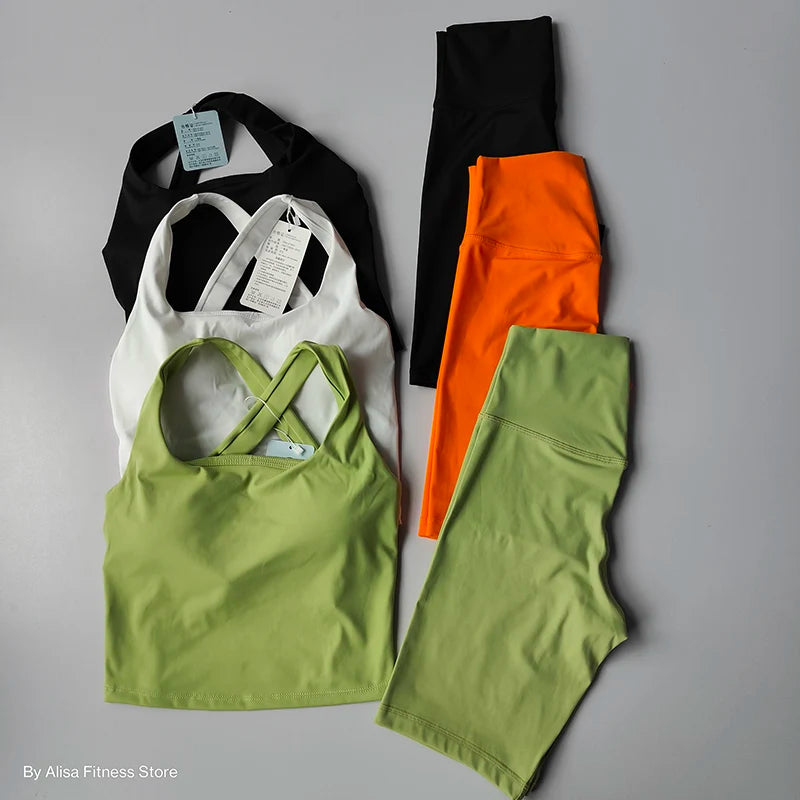 Conjunto Fitness Feminino 2 Peças – Top Cropped Manga Longa e Shorts Cintura Alta para Treino