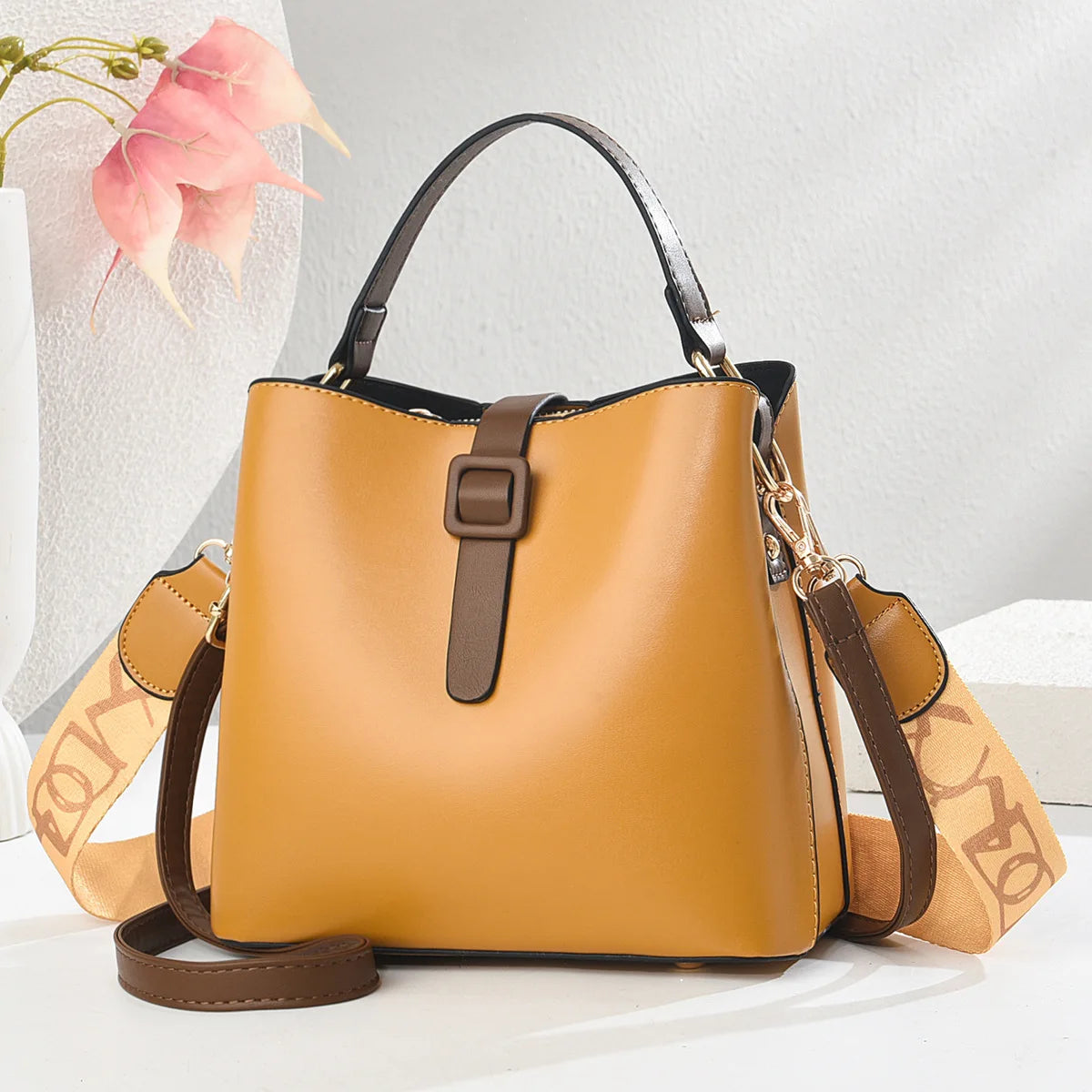 Bolsa de Ombro Feminina Estilo Luxo | Versátil, Texturizada e Elegante