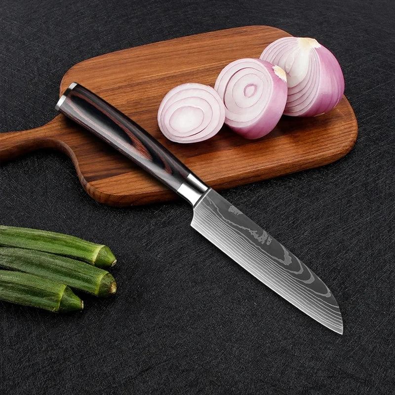 Kit 3 Facas de Cozinha Aço Inoxidável Damascus – Santoku, Chef e Utilitária
