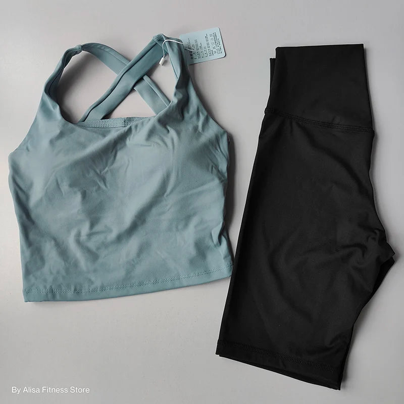 Conjunto Fitness Feminino 2 Peças – Top Cropped Manga Longa e Shorts Cintura Alta para Treino