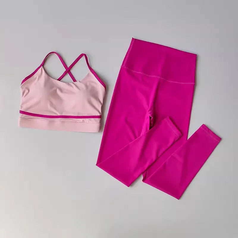 Conjunto Esportivo Feminino para Yoga e Treino – Conforto e Suporte com Legging e Top
