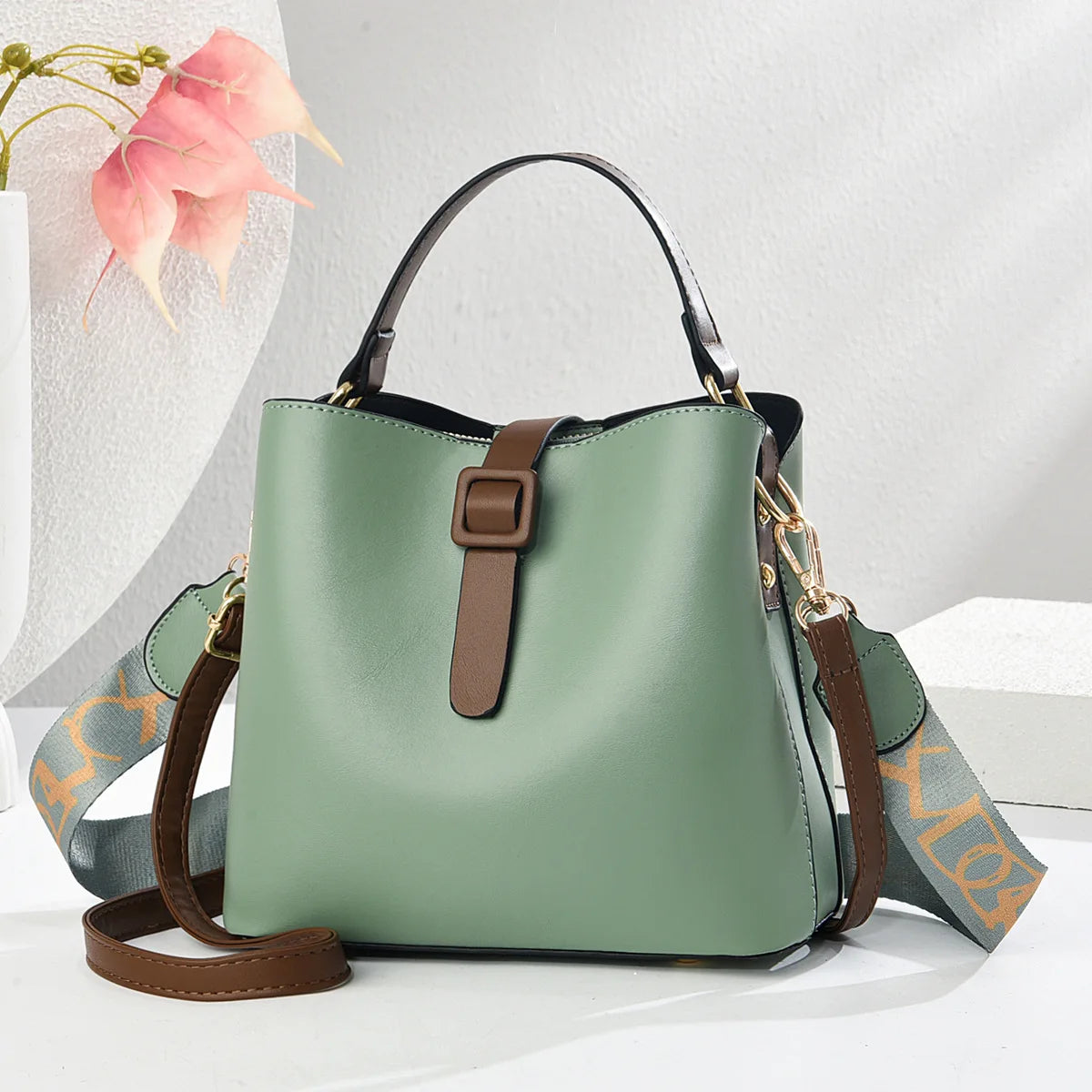 Bolsa de Ombro Feminina Estilo Luxo | Versátil, Texturizada e Elegante