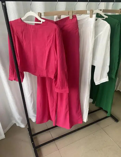 Conjunto Feminino Casual Chic | Look Elegante com Calça Wide Leg e Top Leve